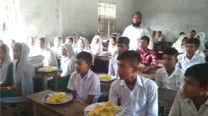 ভোলার পশ্চিম চর পাতা বিদ্যালয়ে মিড ডে চালু