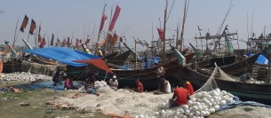 বিকল্প কর্ম সংস্থান না থাকায় ভোলায় দুই লক্ষাধিক জেলে চরম বিপাকে