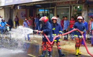 ভোলায় করোনা প্রতিরোধে ফায়ার সার্ভিসের পরিচ্ছন্নতা অভিযান