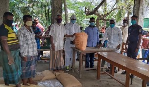 মনপুরায় এম.পি জ্যাকবের পক্ষে হোম ডেলিভারি সার্ভিস চালু