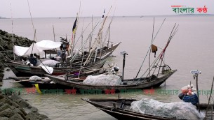 ভোলার মেঘনায় জাল পাতা নিয়ে সংর্ঘষ : ১ জেলে নিখোঁজ, আটক দুই