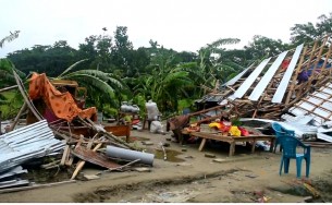 ভোলায় টর্ণেডো ও ঝড়ে দেড় শতাধিক ঘর-বাড়ি বিধ্বস্ত: আহত ৫