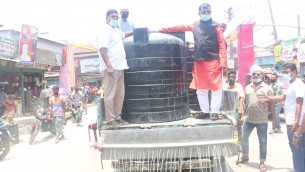 লালমোহন শহরে জীবাণুনাশক ঔষধ ছিটানোর কার্যক্রম উদ্বোধন