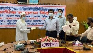 প্রধানমন্ত্রীর ২ কোটি ২৫ লক্ষ টাকা অনুদান পেলো ভোলার ৪৫২৩ টি মসজিদ