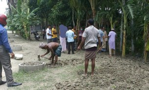 লালমোহনে সাংবাদিক ও অবসর সেনা সদস্যের জমি দখলের লালসায় ওয়ার্ড আ’লীগ সভাপতি