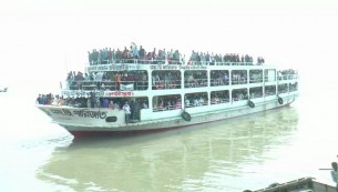 ভোলায় লঞ্চ সি-ট্রাকে যাত্রীর ঢল: করোনা সংক্রমনের আশংকা