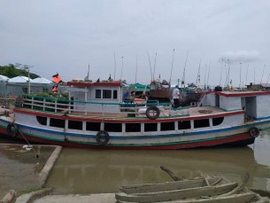 মনপুরায় করোনা আক্রান্ত পালানো  রোগী লঞ্চ থেকে উদ্ধার