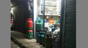 ভোলায় যত্রতত্র বিক্রি হচ্ছে গ্যাস সিলিন্ডার, বড় ধরনের দুর্ঘটনার আশঙ্কা