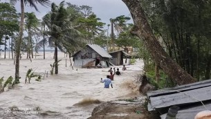 দৌলতখানে মেঘনার জোয়ারে  প্লাবিত তিন শতাধিক ঘর বিধ্বস্ত