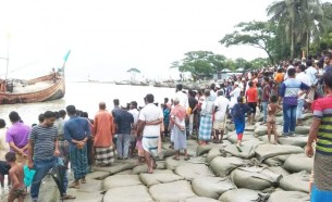 দৌলতখানে মেঘনা নদীতে পড়ে শিশু নিখোঁজ