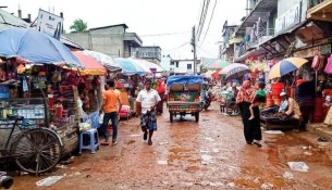 চরফ্যাশন বাজারে অবৈধ মোটরসাইকেল ও ফুটপাত দখলে ভোগান্তিতে পথযাত্রীরা