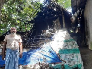 চরফ্যাশনে কৃষকের রান্নাঘরে আগুন দেয়ার অভিযোগ