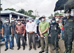 দৌলতখানে মূল্য তালিকা প্রদর্শন না করায় পাঁচ ব্যবসায়ীকে জরিমানা