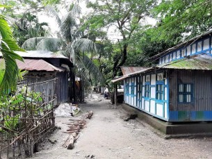 ভোলার দক্ষিণ আইচার চার্চ কলোনির হতদরিদ্র পরিবারকে হয়রানি করার অভিযোগ