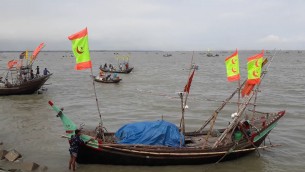 নিষেধাজ্ঞা  শেষে ভোলার মেঘনা ও তেঁতুলিয়া নদীতে মাছ শিকারে নেমেছে জেলেরা