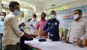 প্রতিবন্ধীদেরকে সমাজে প্রতিষ্ঠিত করতে সবাইকে এক সাথে কাজ করতে হবে: ভোলা পুলিশ সুপার