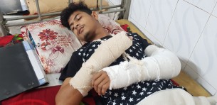 ভোলায় ছোট ভাইয়ের উপর  বড় ভাইয়ের বর্বর নির্যাতন