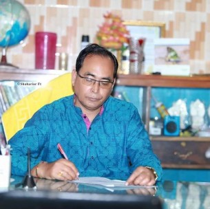 চরফ্যাসনে ৩৩ বছর শিক্ষার আলো বিলিয়েছেন অধ্যক্ষ কয়ছর আহমেদ দুলাল