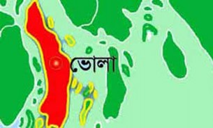 ভোলার মদনপুরের মেঘনা নদীতে অবৈধ খুঁটি জাল পেতে দখল