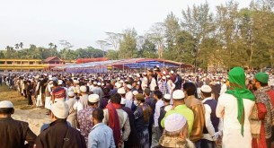 মানুষের শ্রদ্ধা আর ভালোবাসায় চিরনিদ্রায় শায়িত অধ্যক্ষ মাকসুদুর রহমান