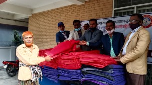 ভোলায় বিআইডব্লিউটিএ’র পক্ষ  থেকে শীতবস্ত্র বিতরণ