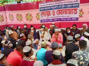 তোফায়েল আহমেদের সহধর্মিনীর সুস্থ্যতা কামনায় ভোলা জেলা বাস মালিক সমিতির আয়োজনে দোয়া ও মোনাজাত