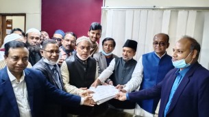 ভোলায় উৎসব মুখর পরিবেশে পৌর নির্বাচনে মনোনয়নপত্র দাখিল