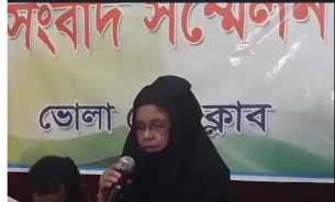 ভোলায় দীর্ঘ ৩০ বছরের অত্যাচার  নির্যাতন থেকে মুক্তি চান এক বৃদ্ধা