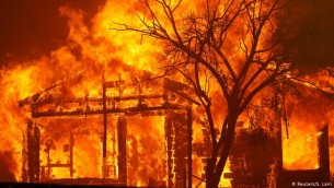 ভোলার ঘুইঙ্গারহাট কৃষকের ঘরে আগুন সংযোগ