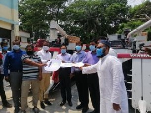 ভালায় কৃষকদের মাঝে ৩৪টি কম্বাইন্ড  হারভেস্টার মেশিন বিতরণ