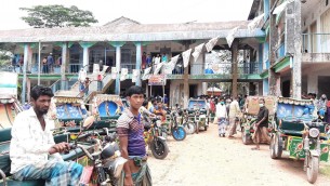 চরফ্যাশনের চরমাদ্রাজে ওজনে কম দেয়ায় চাল বিতরণ স্থগিত