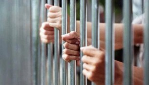 ভল্ট থেকে টাকা উধাও: কারাগারে ঢাকা ব্যাংকের দুই কর্মকর্তা