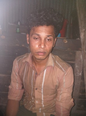 তজুমদ্দিনে পরকিয়া প্রেমিকসহ প্রবাসীর স্ত্রী আটক