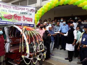 ভোলায় অসহায় মানুষের সাহায্যে দৃষ্টান্ত স্থাপন  করেছে তোফায়েল আহমেদ ফাউন্ডেশন