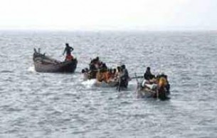 তজুমদ্দিনের মেঘনায় ৮টি মাছ ধরা ট্রলারে ডাকাতি