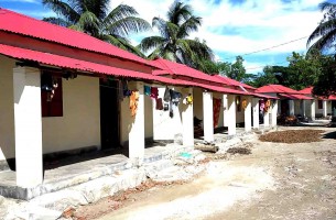 লালমোহনে স্বপ্নের নীড়ে ৪০ পরিবারের নিরাপদ আশ্রয়