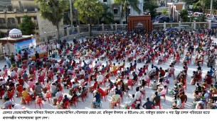 বোরহানউদ্দিনের পরিবহণ শ্রমিকদের মাঝে প্রধানমন্ত্রীর উপহার তুলে দিলেন পৌর মেয়র