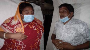 জমির বিরোধ নিয়ে দৌলতখানে স্বামী-স্ত্রীকে পিটিয়ে আহত