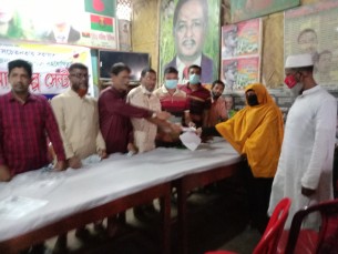 করোনা আক্রান্ত দুস্থদের মাঝে বিএনপির ঔষধ বিতরণ