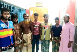 ভোলায় নিষেধাজ্ঞা উপেক্ষা করে নদীতে মাছ ধরায় ৮ জেলের জেল জরিমানা