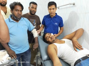 মোটরসাইকেল দুর্ঘটনায় সাংবাদিক তপু ও অংকুর আহত