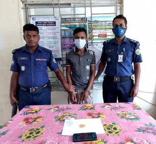 তজুমদ্দিনে ৫০ পিচ ইয়াবাসহ  এক যুবক গ্রেফতার