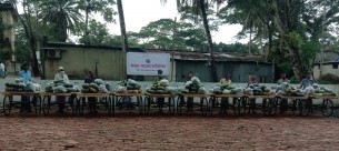 ভোলায় অসহায়দের মাঝে  ভ্যান গাড়ি বিতরণ