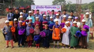 শীতার্তদের মাঝে কম্বল বিতরণ করলো ভোলা ওপেন স্কাউট গ্রুপ