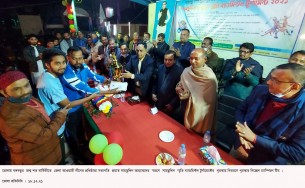 ভোলায় সামছুদ্দিন মিয়া স্মৃতি ব্যাডমিন্টন টুর্নামেন্টে ফোরকান স্মৃতি চ্যাম্পিয়ন