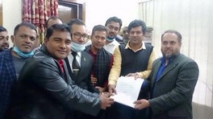 পূর্ব ইলিশায় চেয়ারম্যান পদে  মনোনয়নপত্র জমা দিলেন সাংবাদিক মনির