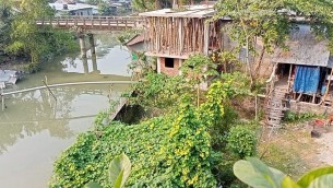 লালমোহনে চলছে খাল  দখলের মহোৎসব