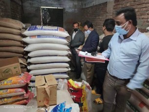 বোরহানউদ্দিনে পাটের মোড়ক ব্যবহার না করায় ১১ হাজার টাকা জরিমানা