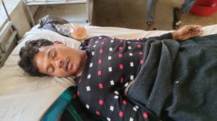 তজুমদ্দিনে গভীর রাতে প্রবাসীর স্ত্রীর  ঘরে প্রবেশকারীকে গণধোলাই