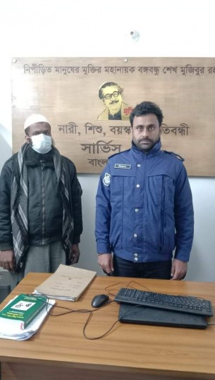 ভোলায় পড়া না পাড়ায় শিশুকে  বেধড়ক পেটালেন শিক্ষক